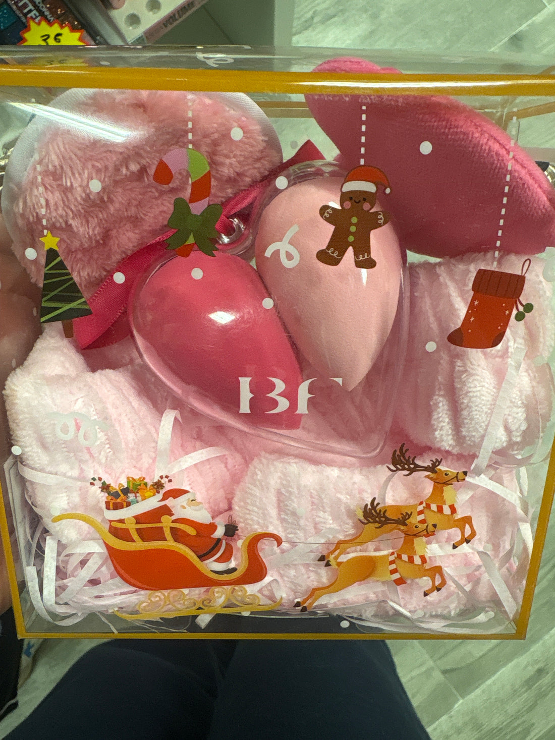 Lote Amor: Perfume+caja de accesorios maquillaje