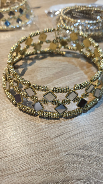 Collar adaptable