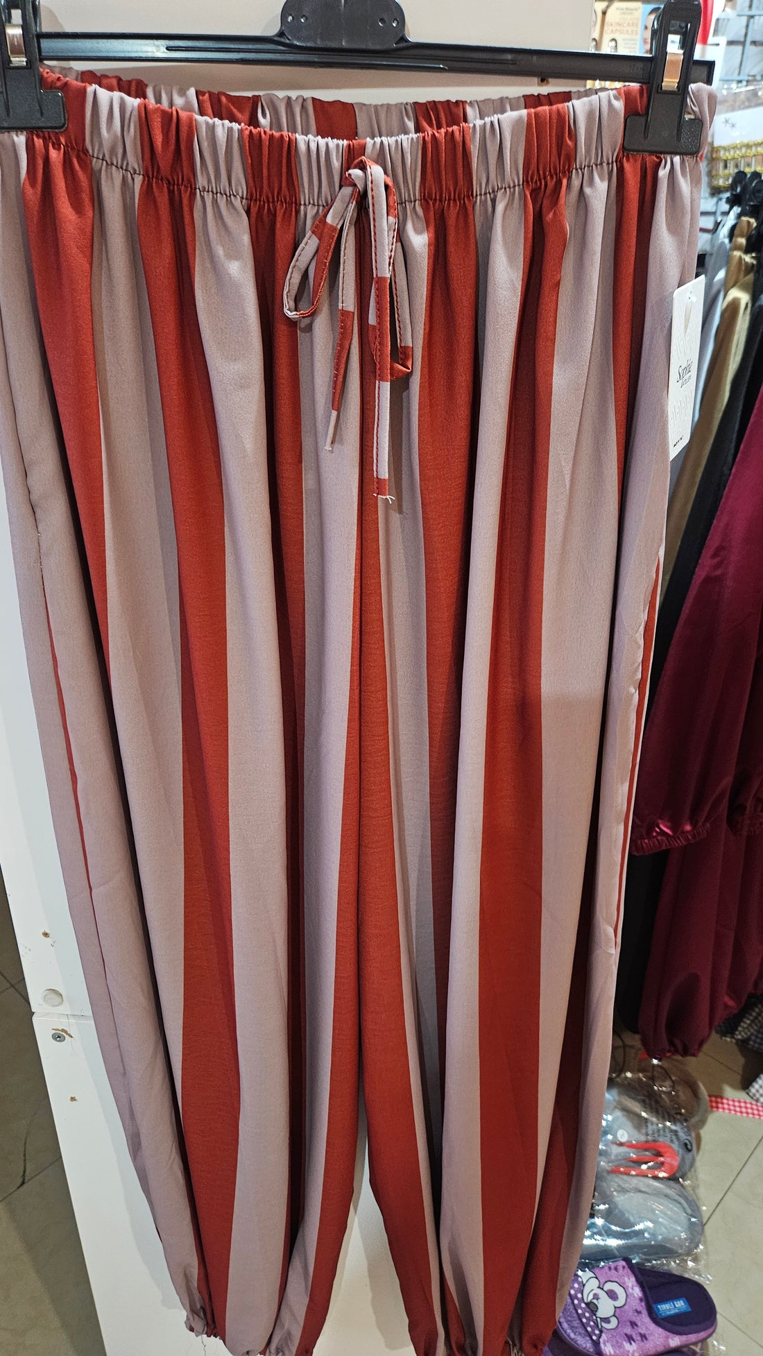 Pantalón rayas