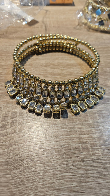 Collar adaptable